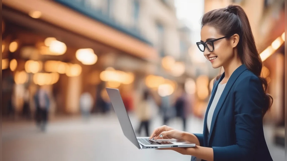 How to Start an Online Optical Business: Step-by-Step Guide